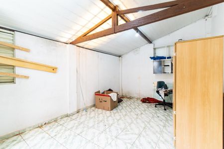 Casa à venda com 200m², 2 quartos e 1 vaga Casa à venda com 200m², 2 quartos e 1 vagaQuarto de Serviço