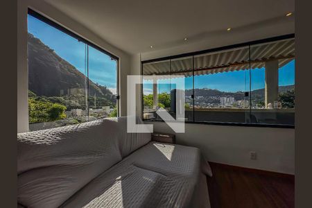 Casa para alugar com 2 quartos, 90m² em Laranjeiras, Rio de Janeiro