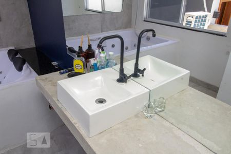 Casa para alugar com 90m², 2 quartos e 1 vagaBanheiro da Suíte 2