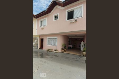 Casa de condomínio à venda com 86m², 3 quartos e 2 vagasFachada 