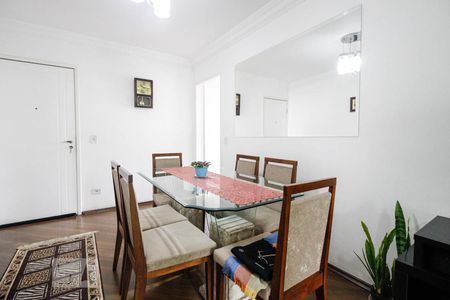 Apartamento à venda com 64m², 2 quartos e 1 vagaSala de jantar