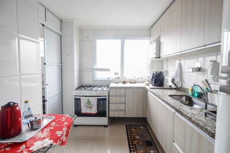 Apartamento à venda com 64m², 2 quartos e 1 vagaCozinha