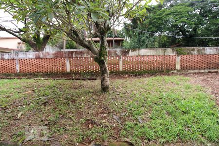 Casa à venda com 287m², 5 quartos e 6 vagasVista do Quarto 2