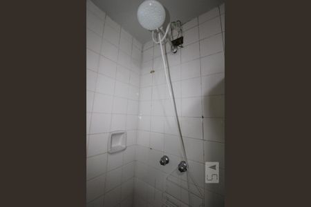 Casa à venda com 287m², 5 quartos e 6 vagasBanheiro da Suíte do Quarto 4