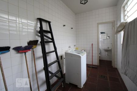 Casa à venda com 287m², 5 quartos e 6 vagasÁrea de Serviço