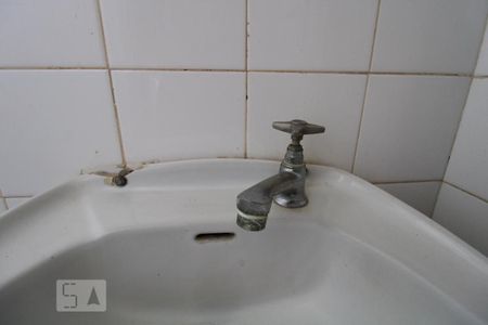 Casa à venda com 287m², 5 quartos e 6 vagasBanheiro de Serviço