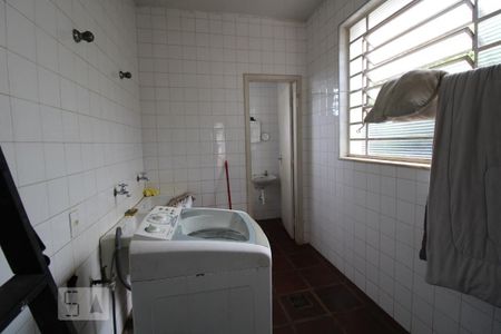 Casa à venda com 287m², 5 quartos e 6 vagasÁrea de Serviço