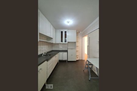 Apartamento à venda com 101m², 2 quartos e 1 vaga Apartamento à venda com 101m², 2 quartos e 1 vagaCozinha