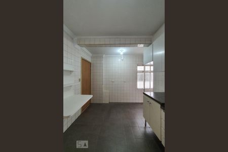 Apartamento à venda com 101m², 2 quartos e 1 vaga Apartamento à venda com 101m², 2 quartos e 1 vagaCozinha