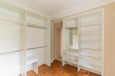 Apartamento à venda com 283m², 2 quartos e 1 vagaCloset da Suíte 2 / Quarto Reversível