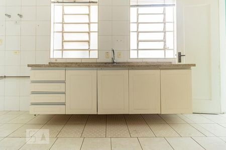 Apartamento à venda com 283m², 2 quartos e 1 vagaCozinha - Armário