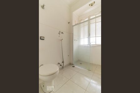 Apartamento à venda com 283m², 2 quartos e 1 vagaBanheiro da Suíte 1 - Box de Vidro