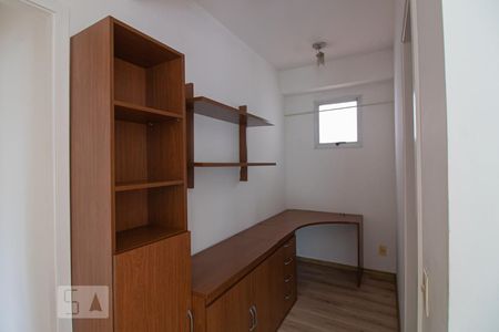 Apartamento à venda com 98m², 3 quartos e 2 vagasEscritório