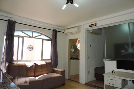 Sala de apartamento para alugar com 1 quarto, 49m² em Kobrasol, São José