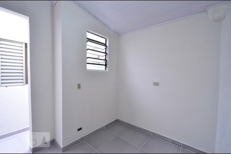 Quarto 2 de casa para alugar com 2 quartos, 50m² em Vila Santa Catarina, São Paulo