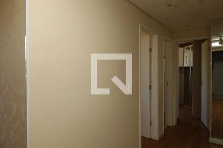 Corredor de apartamento à venda com 2 quartos, 50m² em Vila Raquel, São Paulo