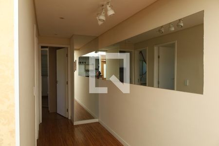 Corredor de apartamento à venda com 2 quartos, 50m² em Vila Raquel, São Paulo