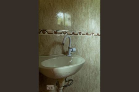 Casa à venda com 400m², 3 quartos e 4 vagasBanheiro Churrasqueira