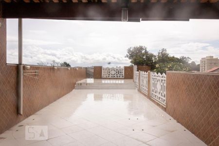 Casa à venda com 400m², 3 quartos e 4 vagasChurrasqueira