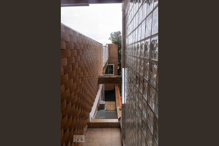 Casa à venda com 400m², 3 quartos e 4 vagasVista Lateral