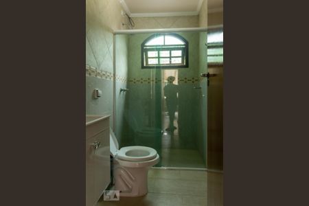 Casa à venda com 400m², 3 quartos e 4 vagasBanheiro