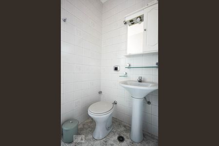 Casa para alugar com 137m², 3 quartos e 2 vagas Casa para alugar com 137m², 3 quartos e 2 vagasBanheiro