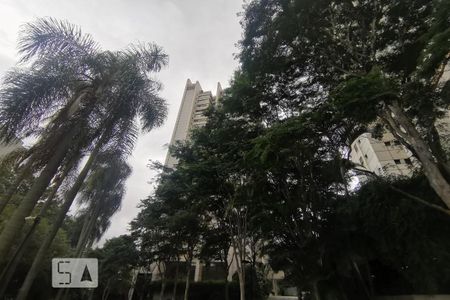 Apartamento à venda com 185m², 3 quartos e 3 vagas Apartamento à venda com 185m², 3 quartos e 3 vagasFachada