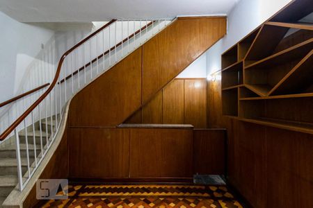 1o. Andar - Sala de Entrada de casa para alugar com 5 quartos, 500m² em Vila Moinho Velho, São Paulo