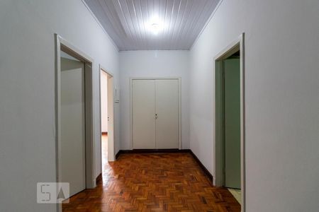 2o. Andar - Corredor de casa à venda com 5 quartos, 500m² em Vila Moinho Velho, São Paulo