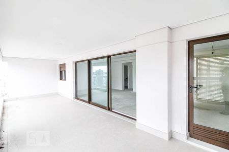 Varanda de apartamento à venda com 3 quartos, 137m² em Jardim das Acácias, São Paulo
