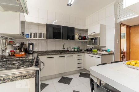 Apartamento à venda com 120m², 4 quartos e 1 vagaCozinha