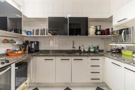 Apartamento à venda com 120m², 4 quartos e 1 vagaCozinha - Armários