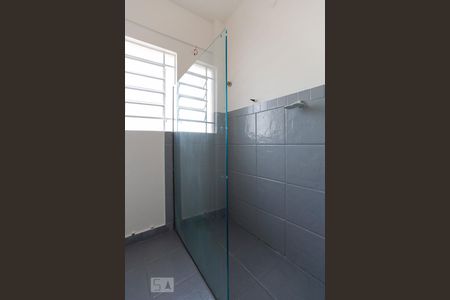 Banheiro de apartamento para alugar com 1 quarto, 43m² em Bela Vista, São Paulo