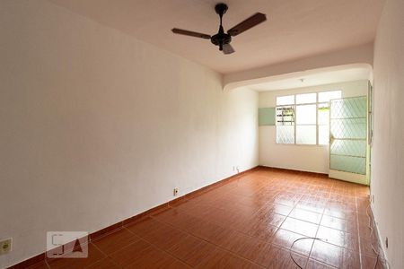 Sala de casa para alugar com 2 quartos, 70m² em Campo Grande, Rio de Janeiro