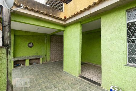 Casa para alugar com 70m², 2 quartos e 1 vaga Casa para alugar com 70m², 2 quartos e 1 vagaQuintal