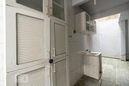 Casa para alugar com 70m², 2 quartos e 1 vaga Casa para alugar com 70m², 2 quartos e 1 vagaDetalhe da área de serviço