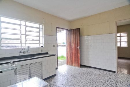 Casa à venda com 445m², 2 quartos e 2 vagasCozinha