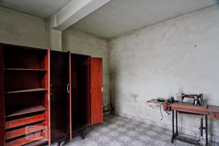 Casa à venda com 445m², 2 quartos e 2 vagasCasa 2 - Quarto