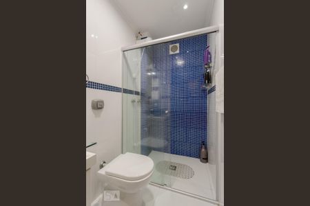 Apartamento à venda com 125m², 3 quartos e 3 vagas Apartamento à venda com 125m², 3 quartos e 3 vagasBanheiro da Suíte 2