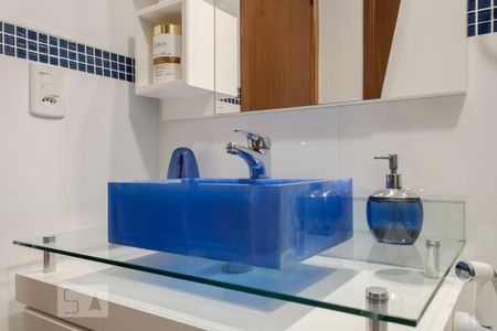 Apartamento à venda com 125m², 3 quartos e 3 vagas Apartamento à venda com 125m², 3 quartos e 3 vagasBanheiro da Suíte 2