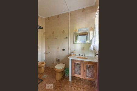 Casa à venda com 514m², 3 quartos e 2 vagasBanheiro da Suíte