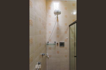 Casa à venda com 514m², 3 quartos e 2 vagasChuveiro