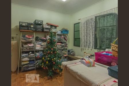 Casa à venda com 514m², 3 quartos e 2 vagasQuarto 2