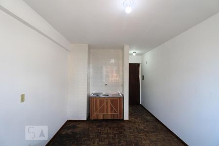 Kitnet de apartamento para alugar com 1 quarto, 17m² em Centro, Curitiba