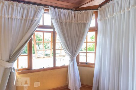 Casa de condomínio à venda com 400m², 3 quartos e 2 vagasSacada