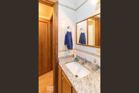 Casa de condomínio à venda com 400m², 3 quartos e 2 vagasBanheiro da Suíte 2