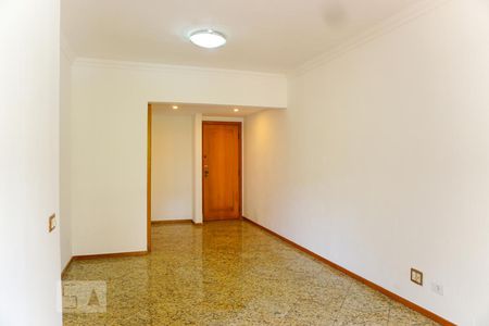 Salade Apartamento com 2 quartos, 75m² Barra da Tijuca