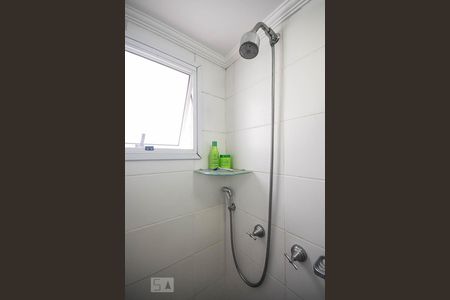 Apartamento para alugar com 42m², 2 quartos e 1 vagaChuveiro do banheiro