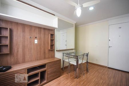 Sala de apartamento para alugar com 2 quartos, 42m² em Pirajussara, São Paulo
