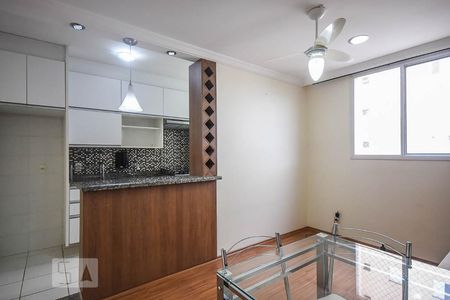 Sala de apartamento para alugar com 2 quartos, 42m² em Pirajussara, São Paulo